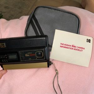 Vintage Kodak Camera Disc 8000 Clean, With booklets‎ And Case
